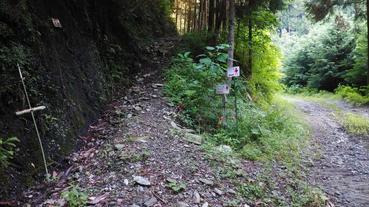 Walking Pilgrimage Hotel Tokiwa Ryokan Ozu  Esterno foto