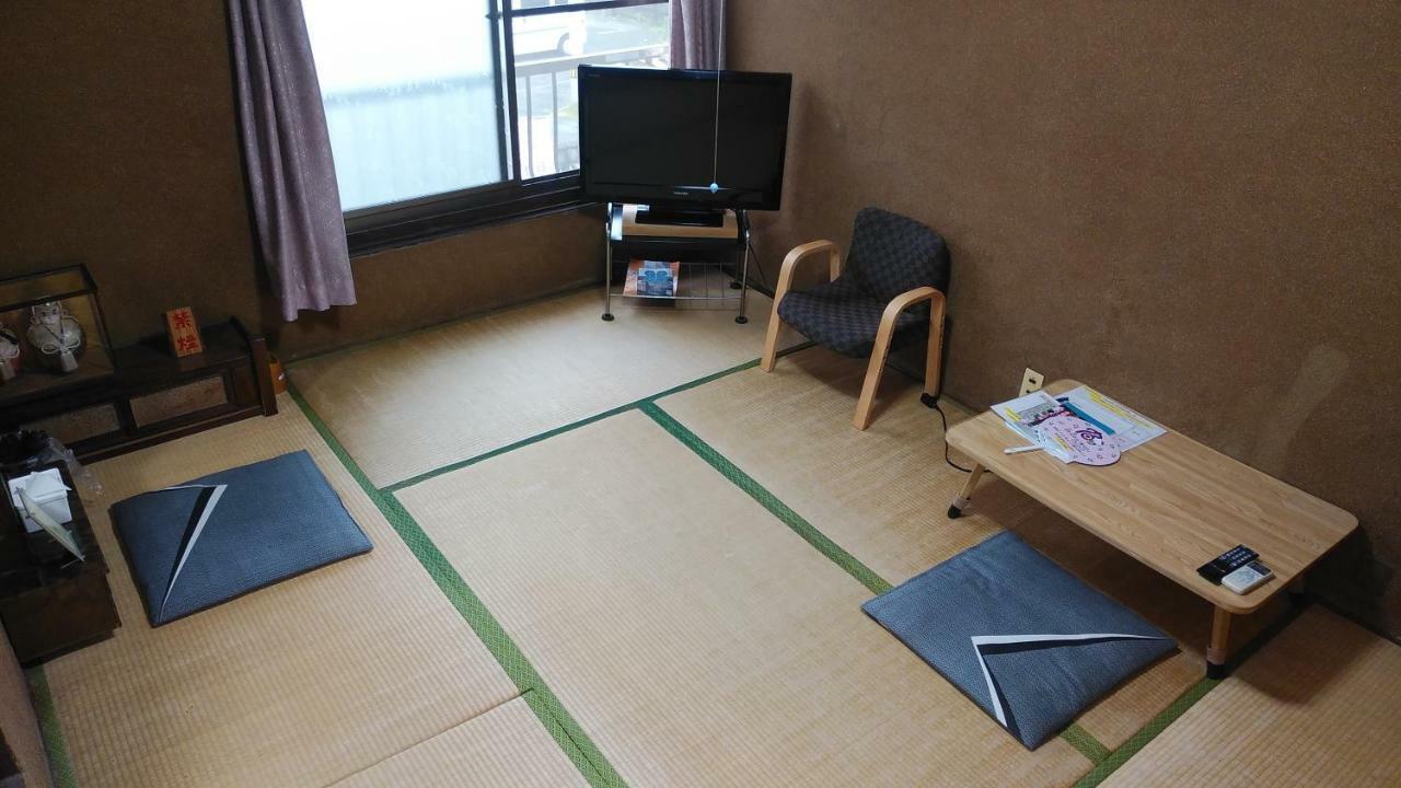 Walking Pilgrimage Hotel Tokiwa Ryokan Ozu  Esterno foto