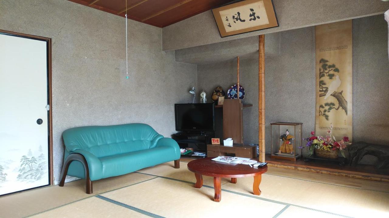 Walking Pilgrimage Hotel Tokiwa Ryokan Ozu  Esterno foto